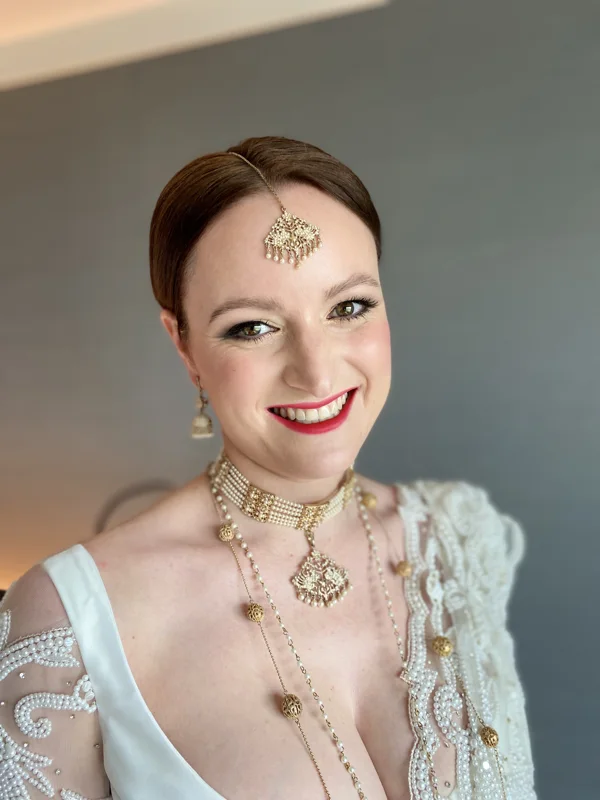Bridal hair and makeup by Yulia Kuzmina in the Southern Highlands, photograph 11