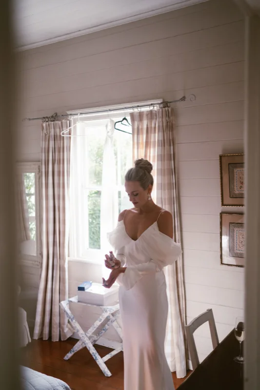 Bridal hair and makeup by Yulia Kuzmina in the Southern Highlands, photograph 30