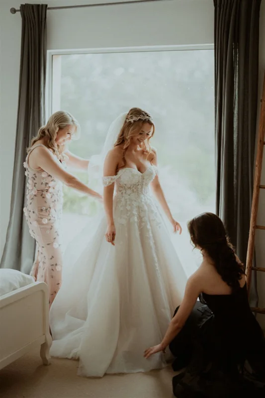 Bridal hair and makeup by Yulia Kuzmina in the Southern Highlands, photograph 41