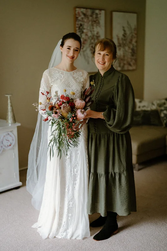 Bridal hair and makeup by Yulia Kuzmina in the Southern Highlands, photograph 47