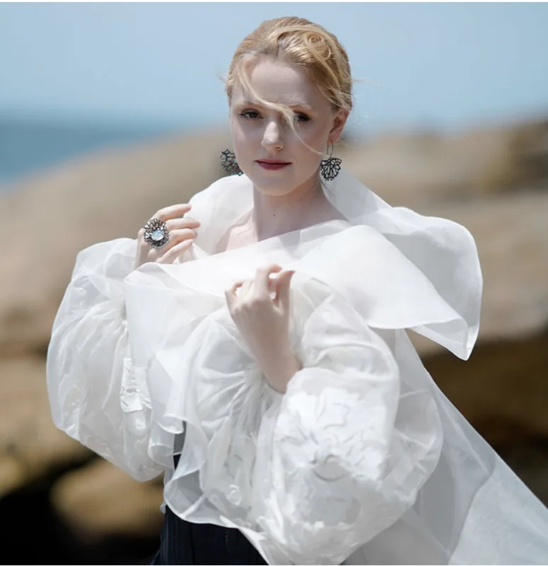 Editorial hair and makeup by Yulia Kuzmina in the Southern Highlands, photograph 07