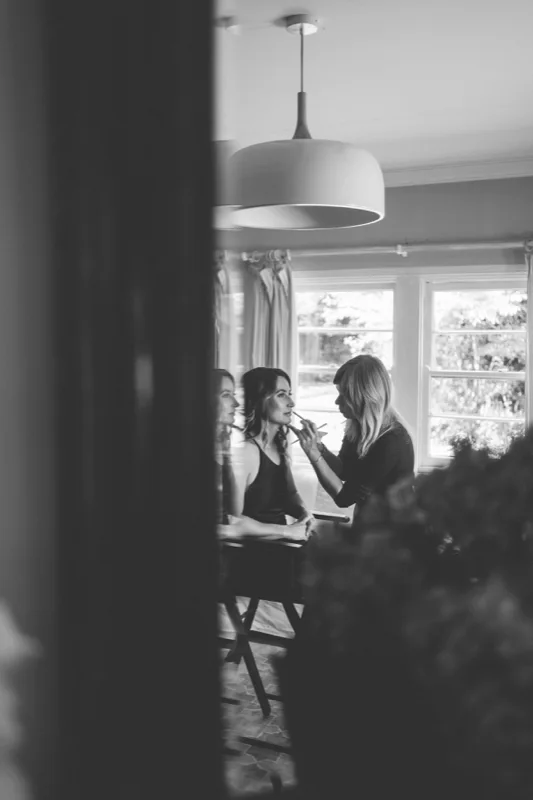 Yulia Kuzmina working as a hair and makeup artist in the Southern Highlands, photograph 07