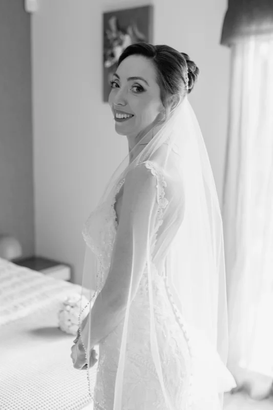 Professional bridal hair and makeup artistry by Yulia Kuzmina
