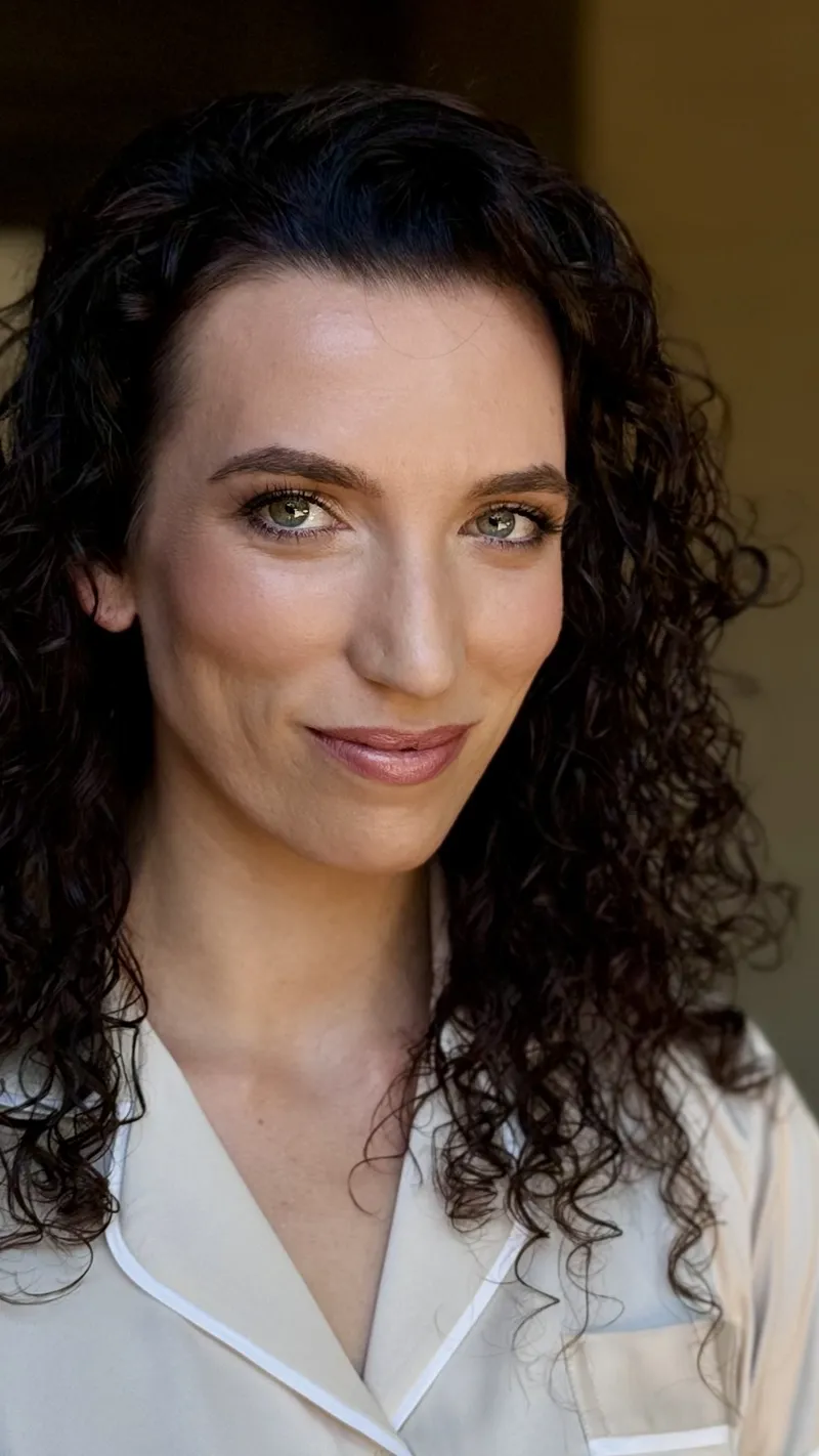 Makeup techniques taught by Yulia Kuzmina