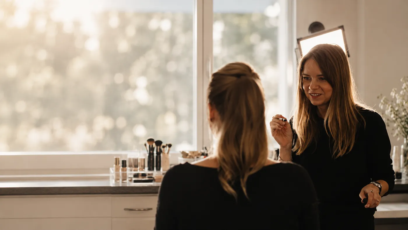 Personalised hair and makeup lessons with Yulia Kuzmina in the Southern Highlands